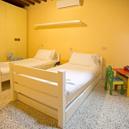 Casa San Girolamo Historic Flat With Cosy Terrace In Lucca'S City Centre Exterior photo