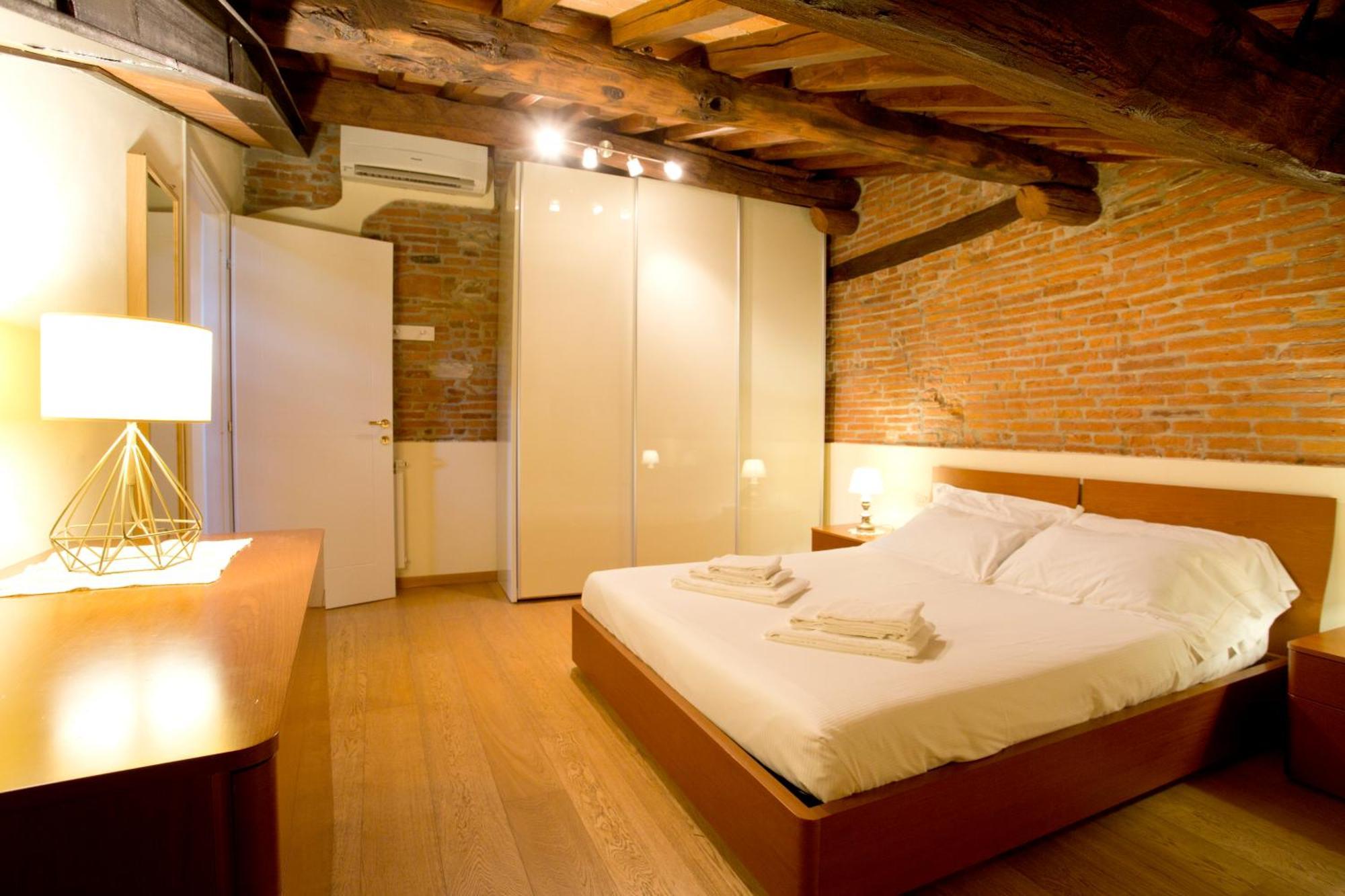 Casa San Girolamo Historic Flat With Cosy Terrace In Lucca'S City Centre Exterior photo