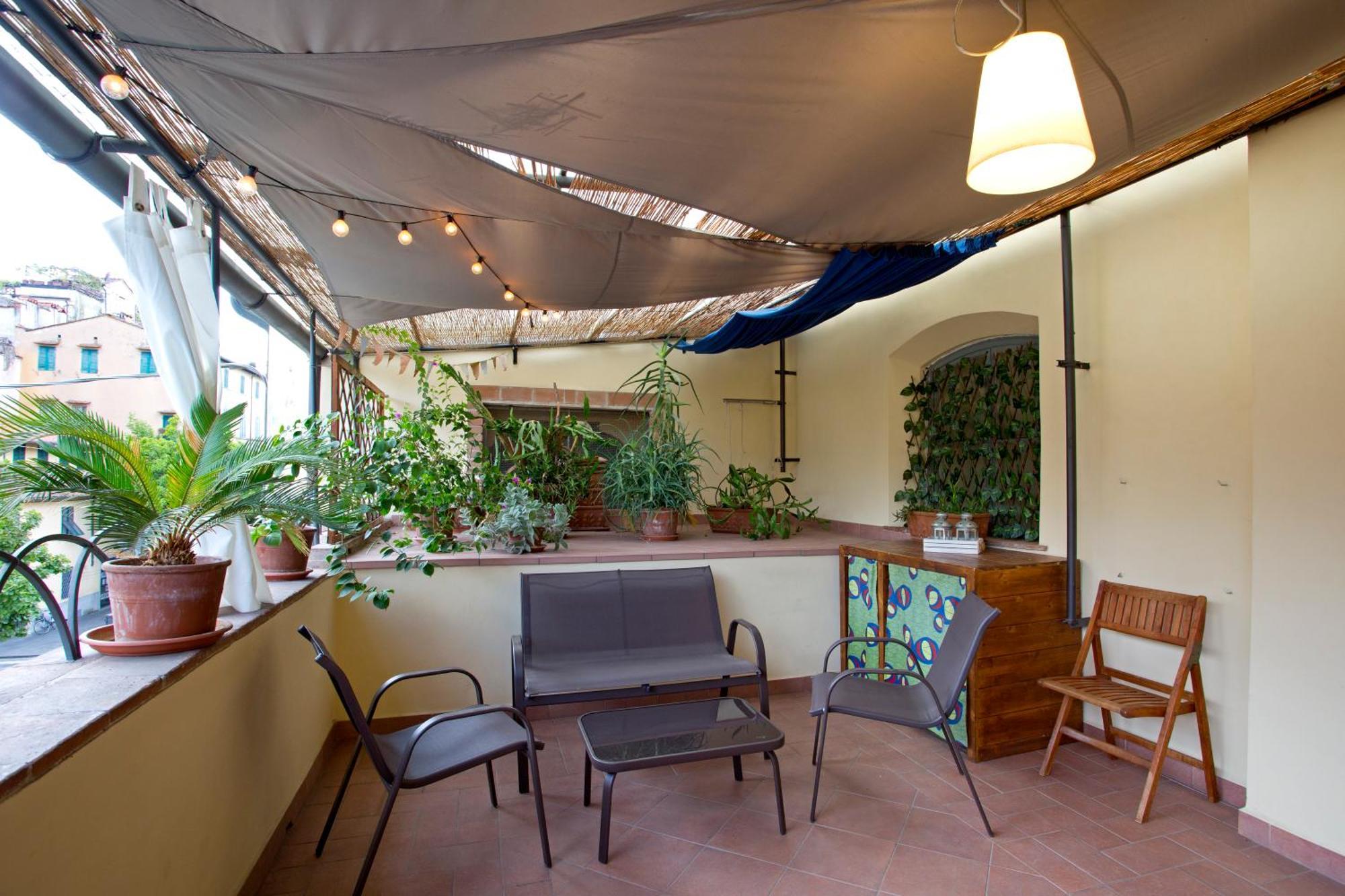 Casa San Girolamo Historic Flat With Cosy Terrace In Lucca'S City Centre Exterior photo